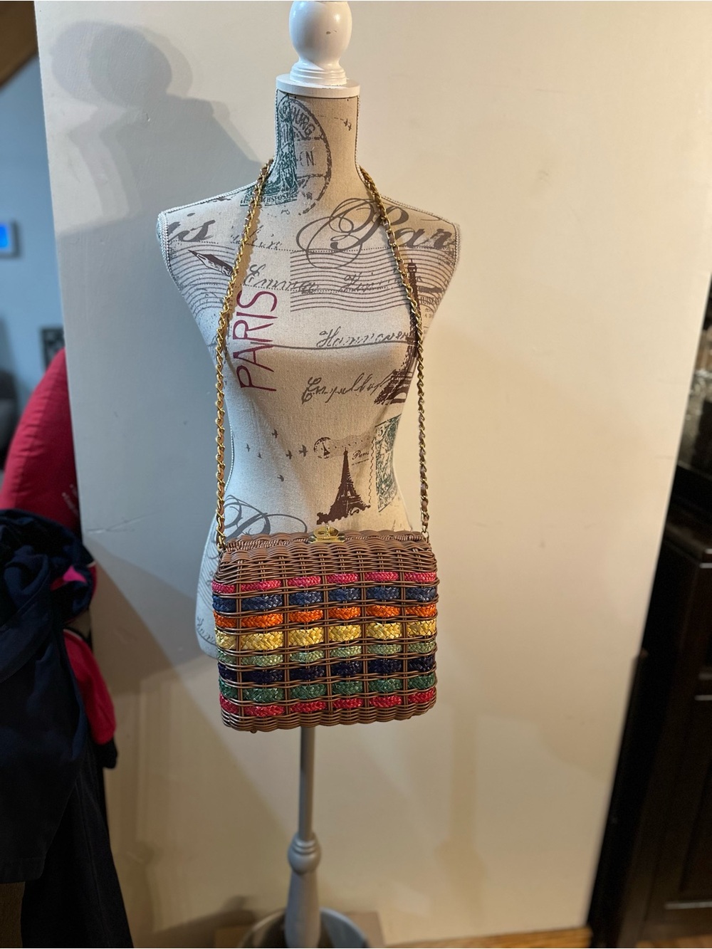 Woven Multicolor Crossbody Bag with Gold Chain